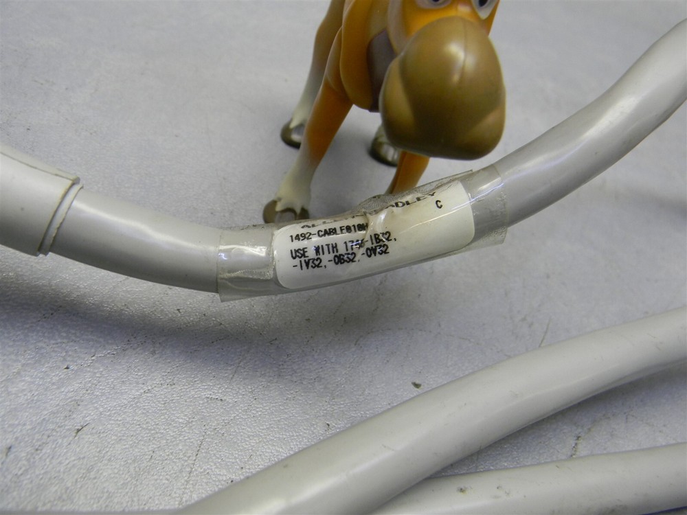 Allen-Bradley 1492-CABLE010H Computer Network Cable