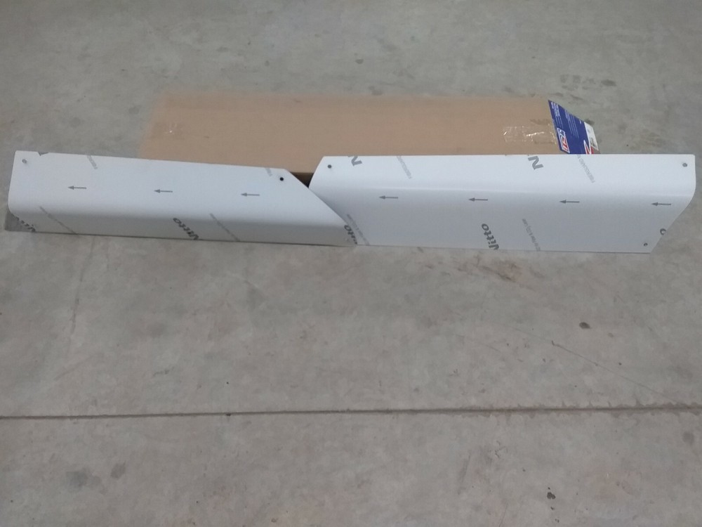 TRP Kenworth T680 Front Upper Step Kick Panel MD9137