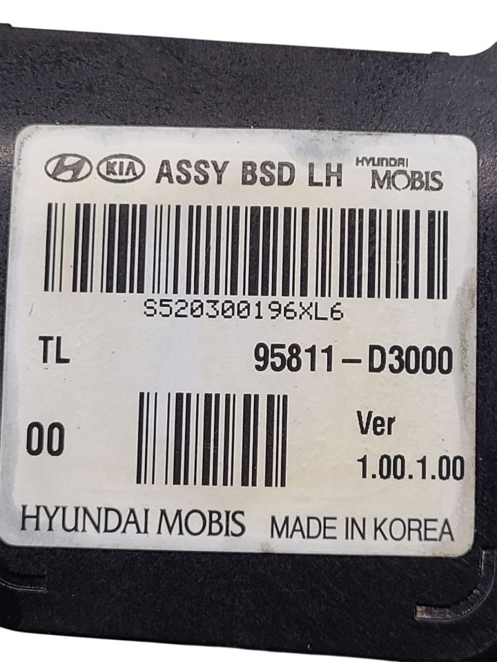 Used Blind Spot Detection System Warning Control Module fits: 2016 Hyundai Tucso
