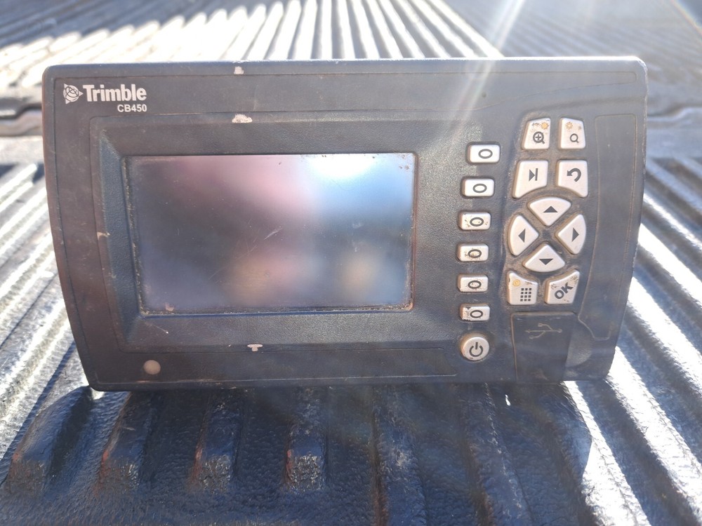 Trimble CB450 90450-00 Machine Control Display Box