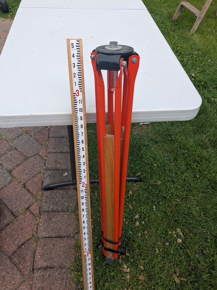 David White LT6-900 Optical Level with Stand