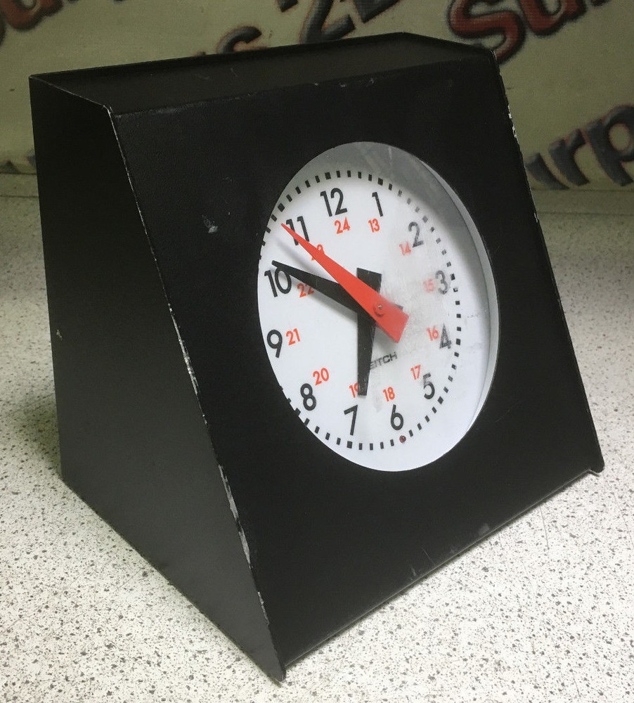 Leitch ADC-5105 5" Desktop-Mount Clock-Slave