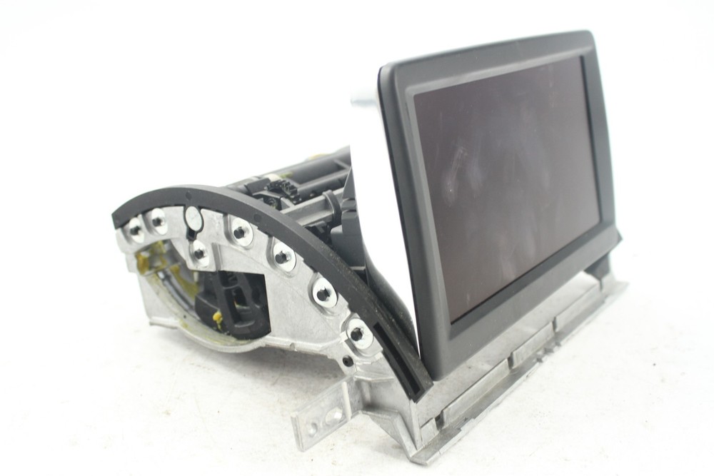 Audi A8 2003-2007 Animated Media Display Screen