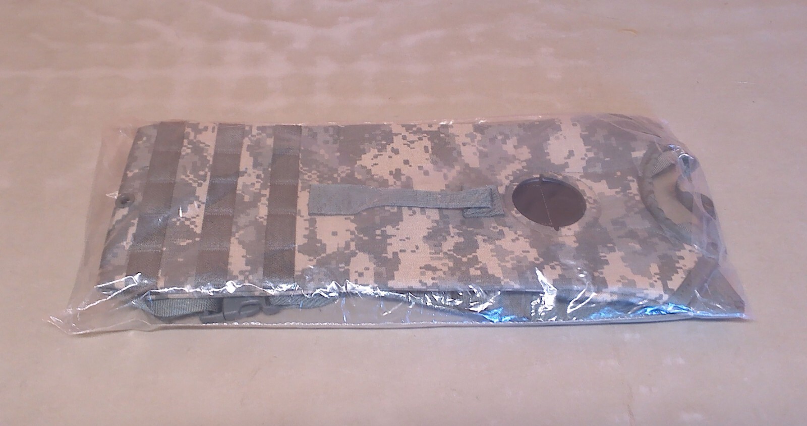 US Military Issue Army ACU UCP Camouflage Camelbak Hydration System Carrier Pack
