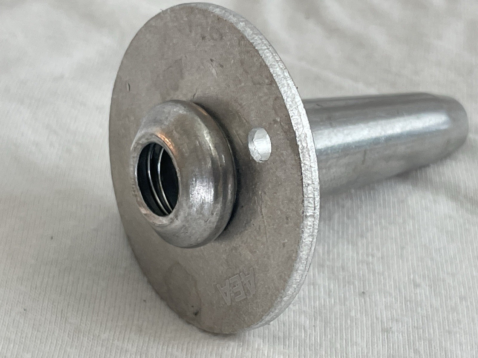 QV18 Quickvise 2-1/2" long 1-3/4" round flange for terminating cable AEA