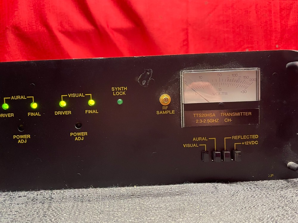 Vintage Analog Emcee DigaCom TTS20HSA UHF Transmitter 2.3-2.5GHz
