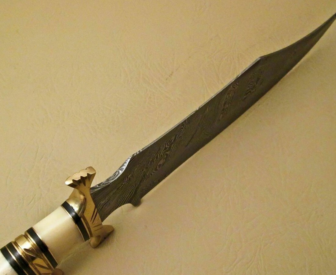 Handmade Damascus Bowie Knife Sharp Blade Camel Bone Handle With Leather Sheath