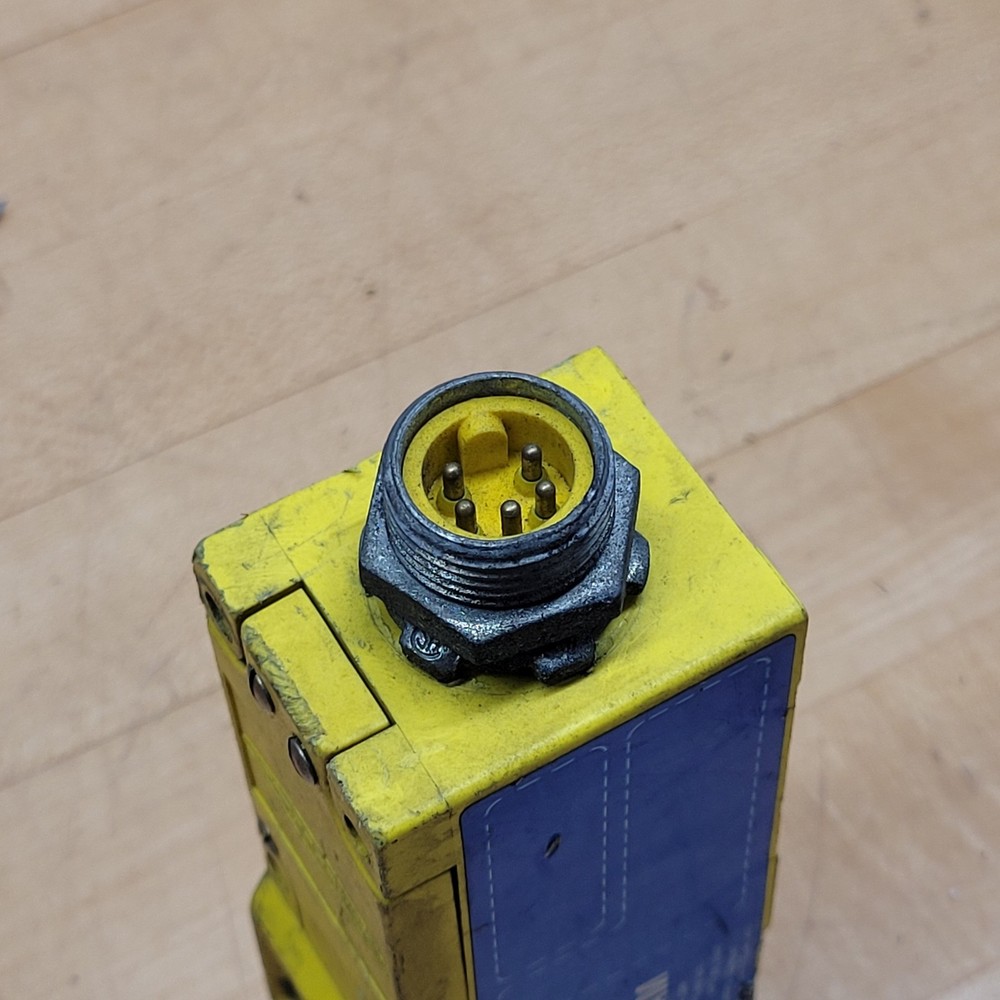 Banner RX1 Multi-Beam Scanner Block - USED