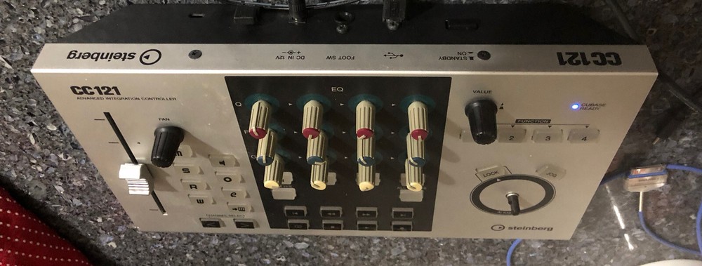 Silver Steinberg CC121 USB Controller Advanced Integration Controller