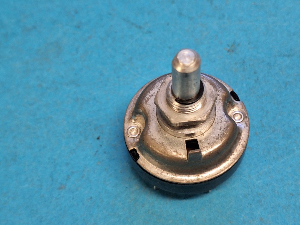 Rotary switch ~ Double Pole on/off ~ Panel mounted 250v AC @ 1A ~ Egan