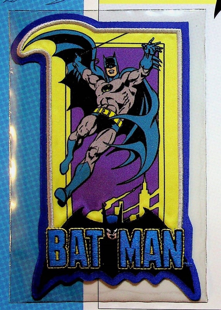 BATMAN PATCH on INFO CARD ~ from Willabee & Ward ~ DC COMICS PATCH COLLECTION