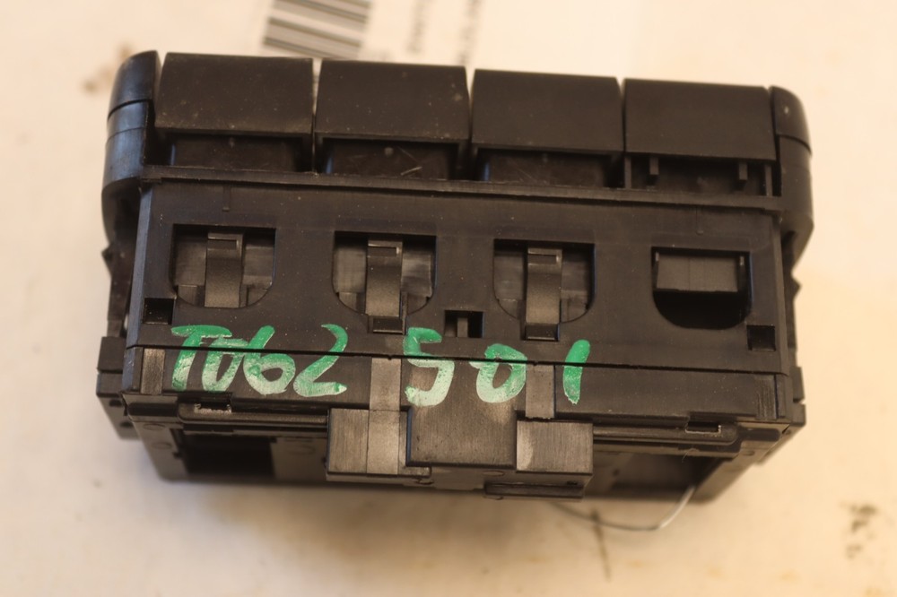 2018-2025 FREIGHTLINER CASCADIA 125 SLEEPER MUTE LIGHT LAMP SWITCH MODULE OEM