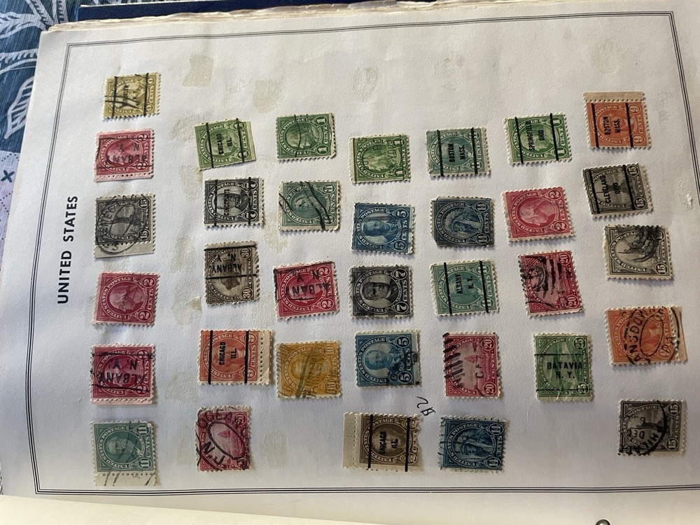 Harris US Liberty Stamp Album. 1847-1973. 700. Mint & Used Stamps.