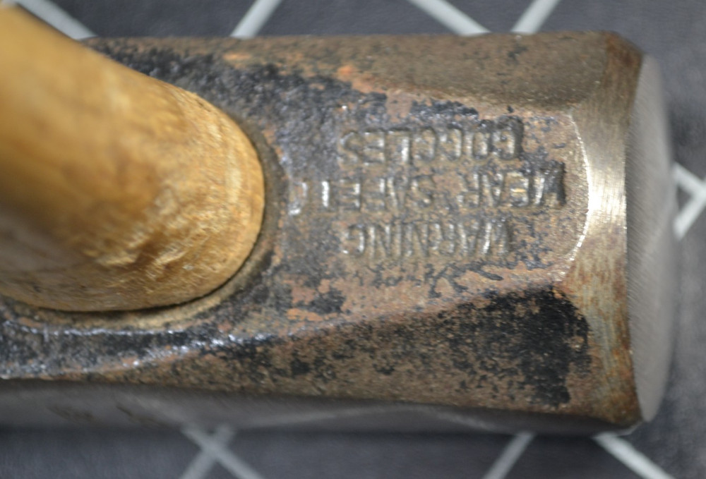 TRUE TEMPER - #2B - ENGINEERS' CROSS PEEN HAMMER - 40oz - MARKED HANDLE