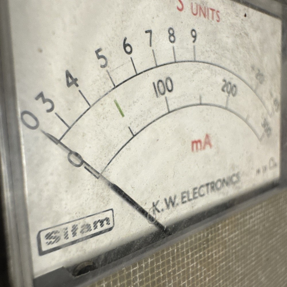 K . W . ELECTRONICS Front mA Meter TRANSCEIVER KW 2000B