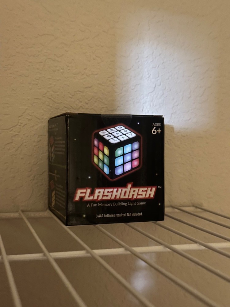 Winning Fingers Flashdash - A Fun Memory Building Light Game