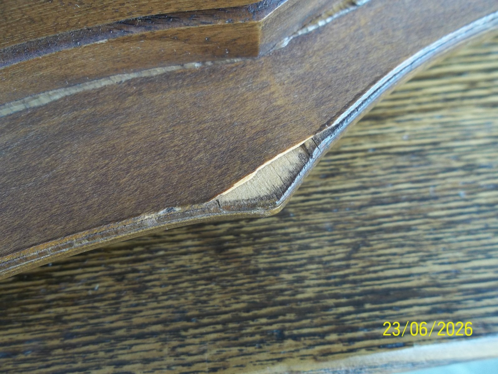 Vintage Bensinger's Outfitting Company Carved Walnut Accent Table Plant Stand