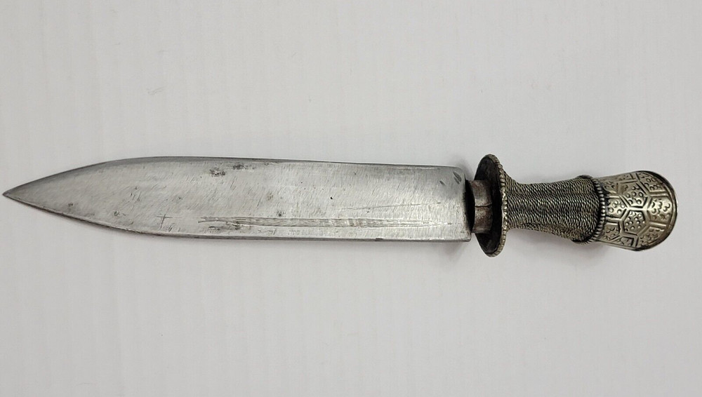 ANTIQUE BHUTAN / TIBET SILVER DAGGER #1