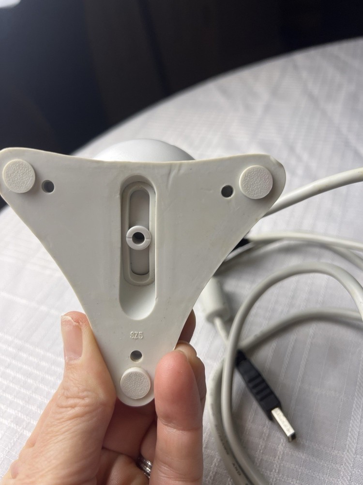 Vintage Logitech USB Webcam White & Blue – Early 2000s PC Camera – Untested