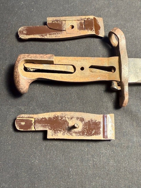 WW2 Original AFH U.S. Flaming Bomb 1943 M1 GARAND 10” BAYONET and SCABBARD