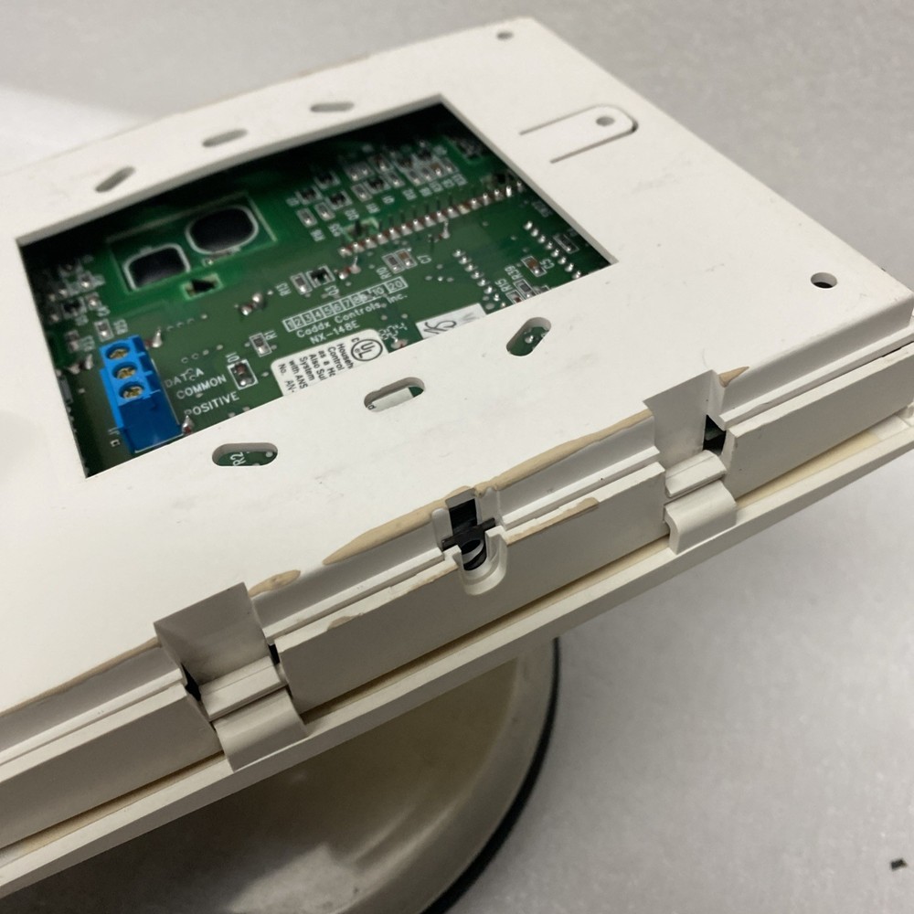 GE Interlogix NX-148E LCD Keyboard ( Missing Screw )