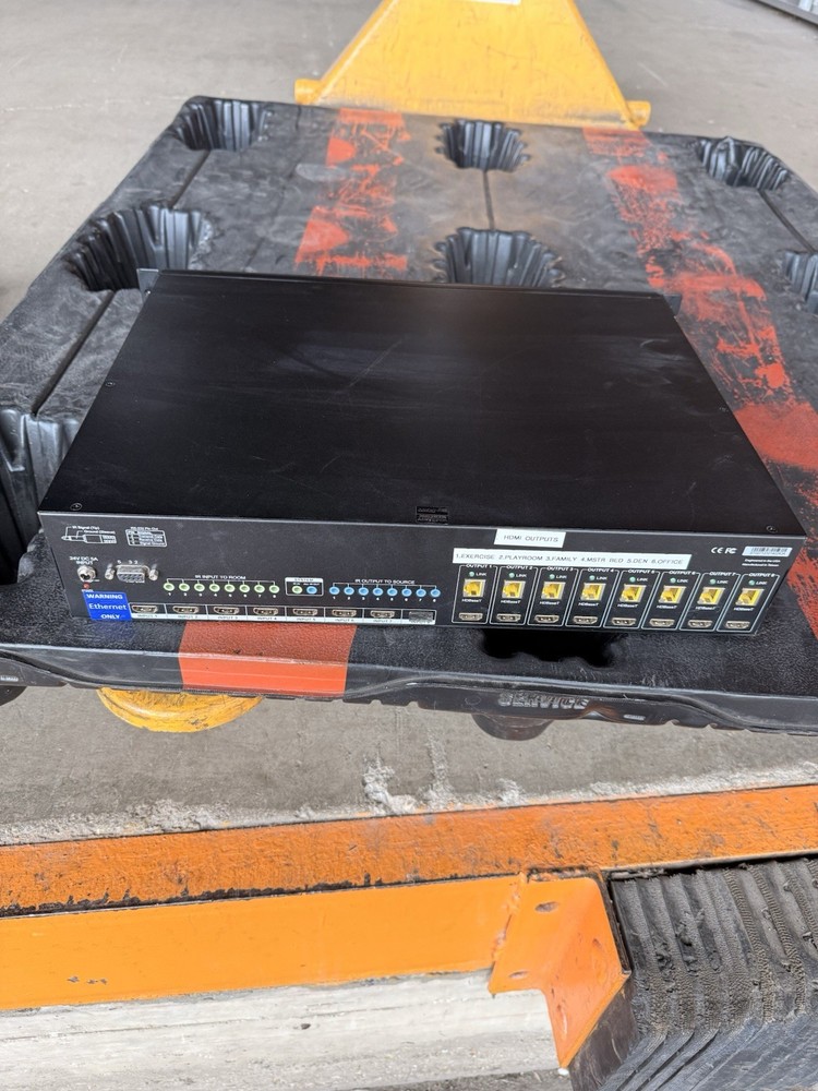 Binary B-500-MTRX-230-8X8 HDMI Matrix Switch 8x8