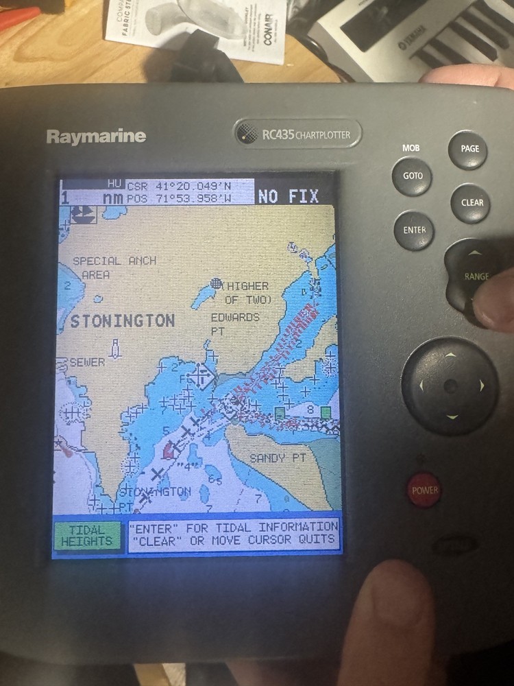 Raymarine RC435i GPS Chartplotter