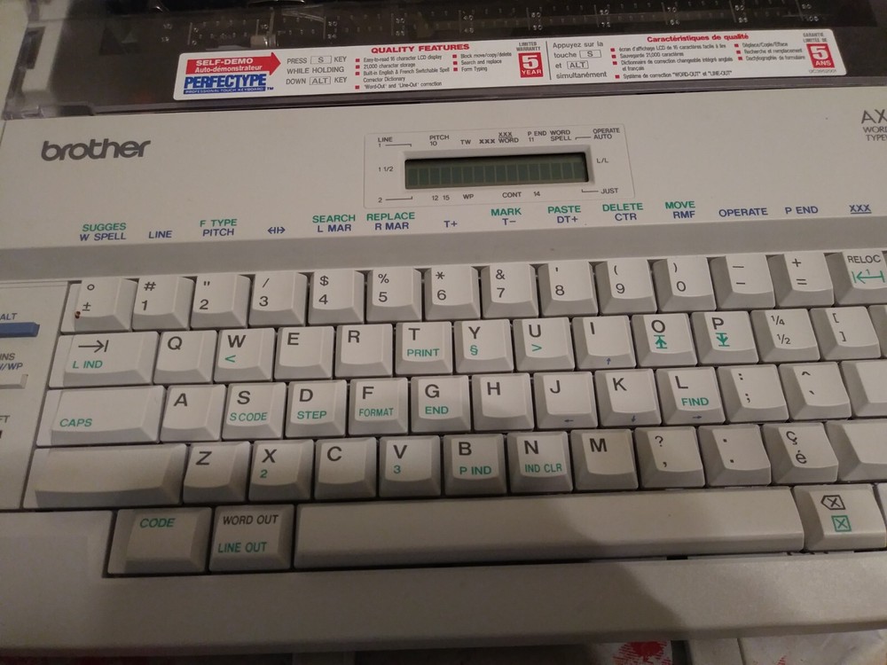 Typewriter Brother AX500 word processing Electric Portable