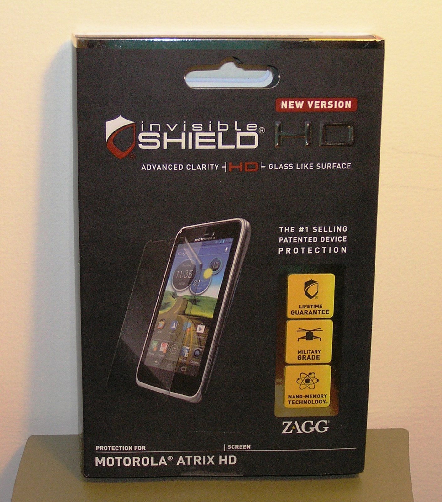 2  HD Screen Protector for Motorola ATRIX HD ZAGG Invisible Shield  NEW