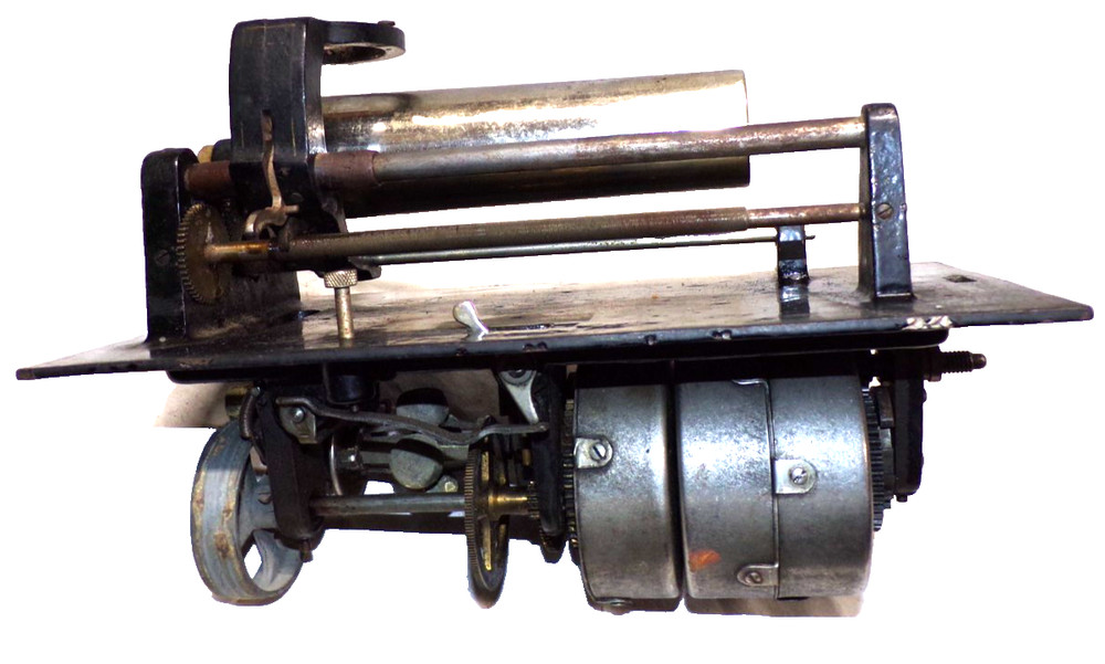 COLUMBIA CYLINDER  MODEL BO PHONOGRAPH MECHANISM
