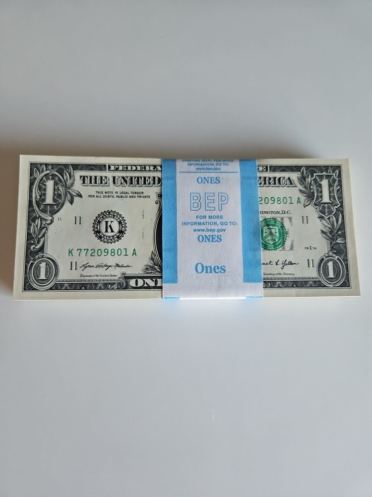 50 UNCIRCULATED SEQUENTIAL CONSECUTIVE 2021 $1 BILLS NEW WITH BEP STRAP.