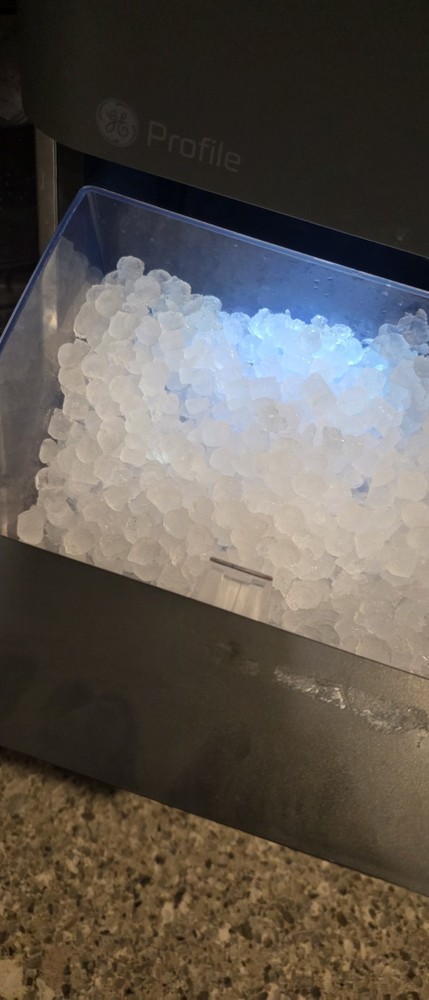 GE ICE MAKER 🧊