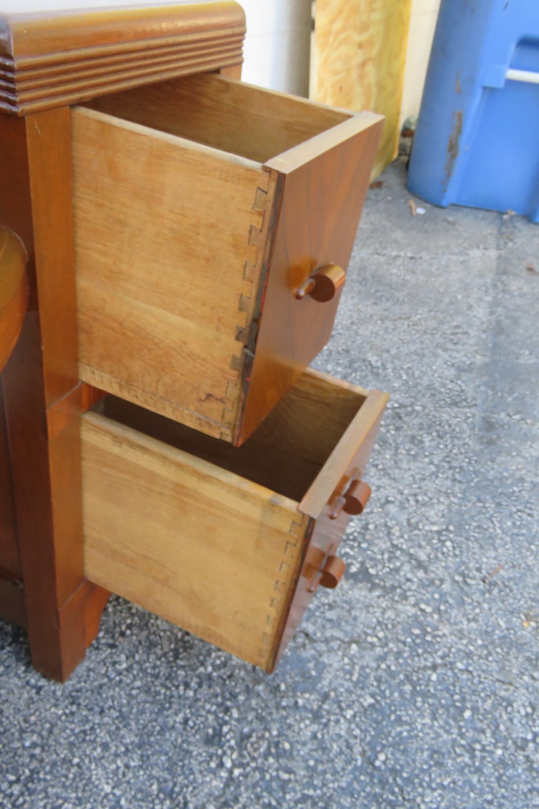 1920s Art Deco Vanity Makeup Table 6157
