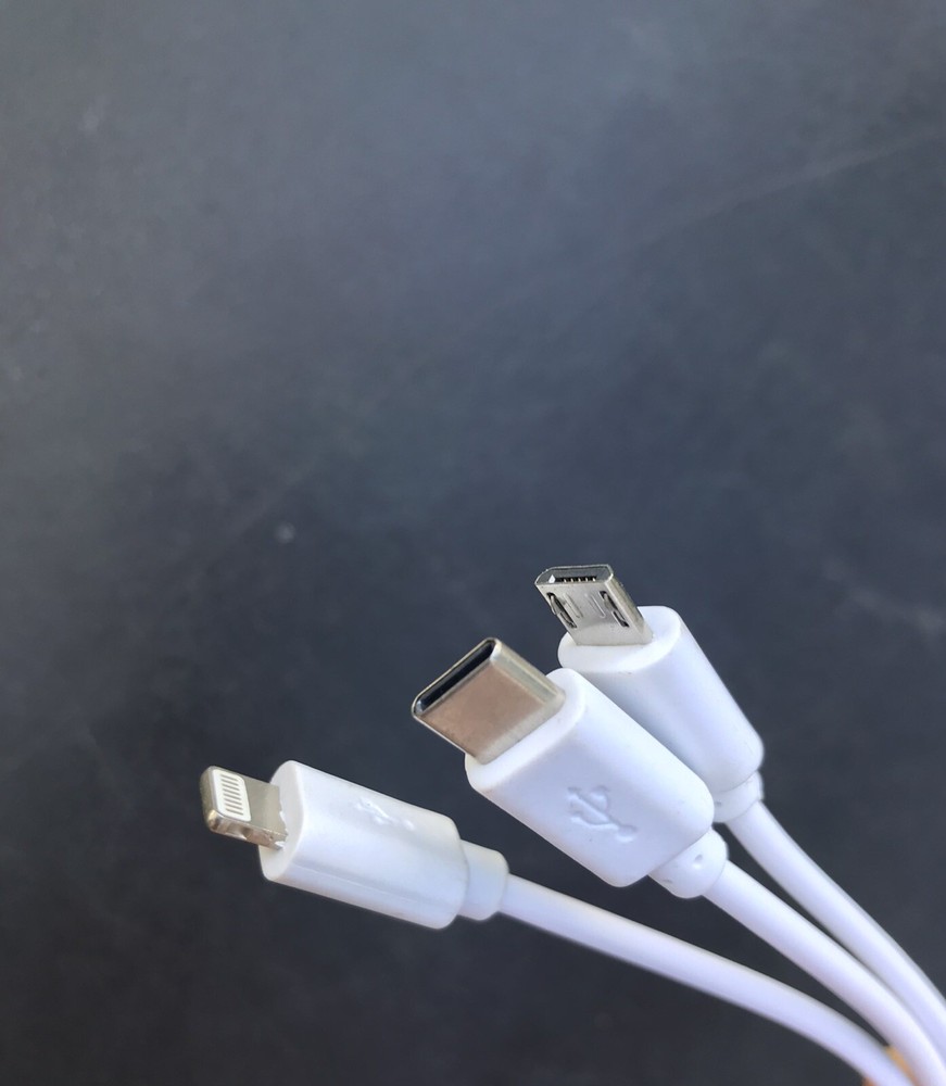 3 In 1 Car Charger Cable Type-A Type-C Micro USB Fast Charging Adapter