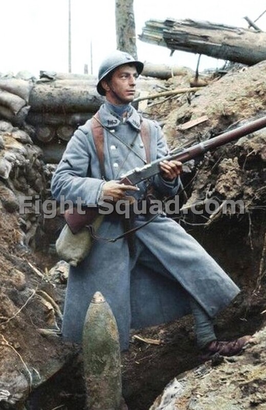 WW1 World one Photo Picture 1916 French soldier with Lebel Model 1886 rifle 3968
