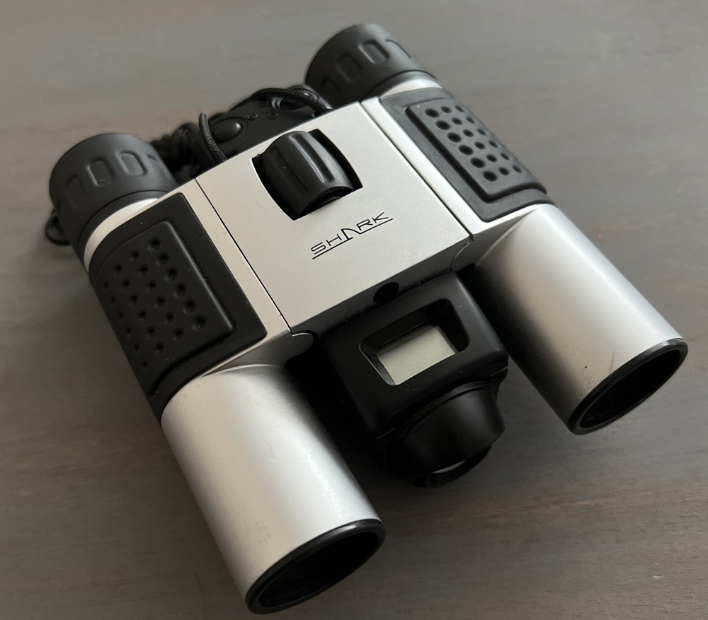 SHARK Digital Binoculars with Built-In Camera & LCD Screen – Tested - FREE SHIP!