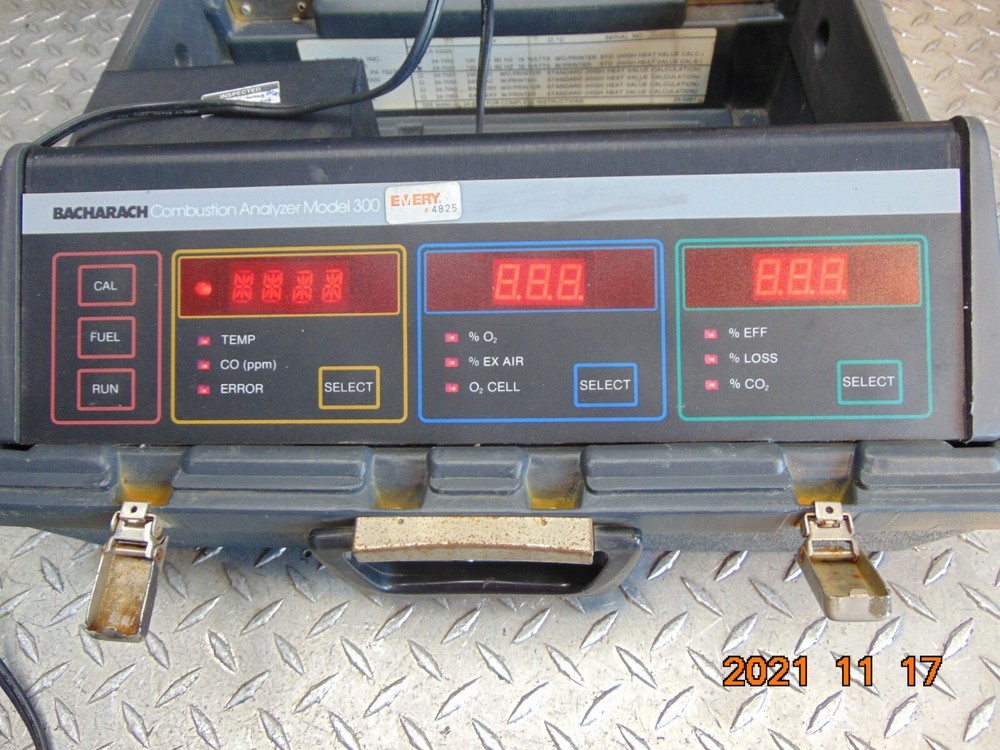 BACHARACH MODEL 300 COMBUSTION ANALYZER incomplete - untested