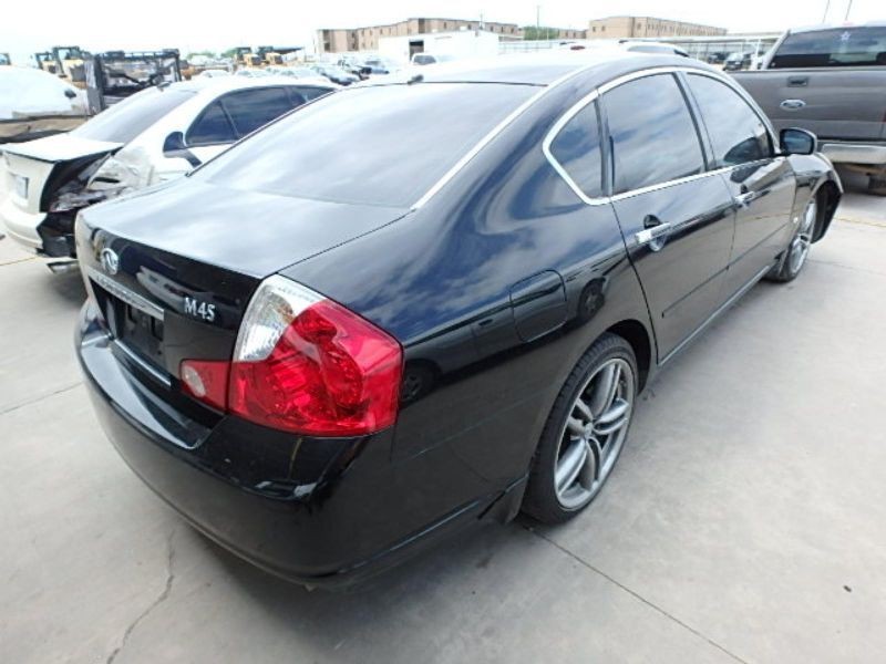 M45 2007 Distributor 137417