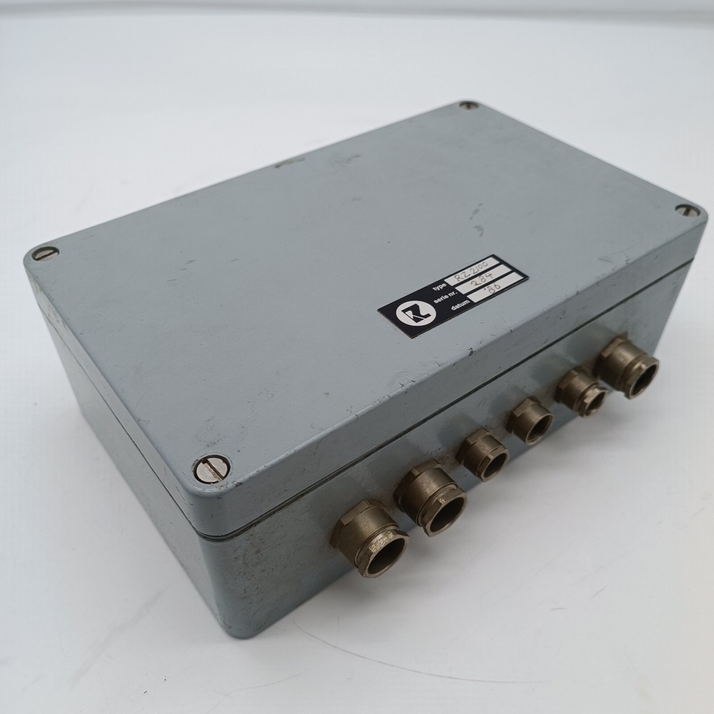 Radio Zeeland RZ2100 Junction Box Course Computer Case Casing