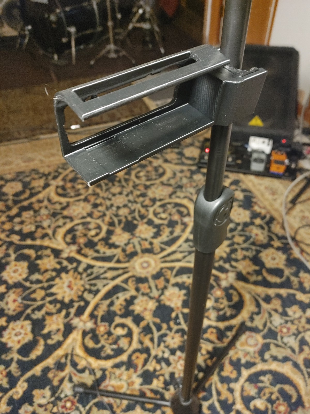 Zoom V3 Vocal Processor Microphone Stand Quick Mount