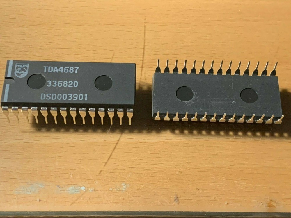 Philips IC -TDA4687- Video processor with automatic cut off control, DIP-28.