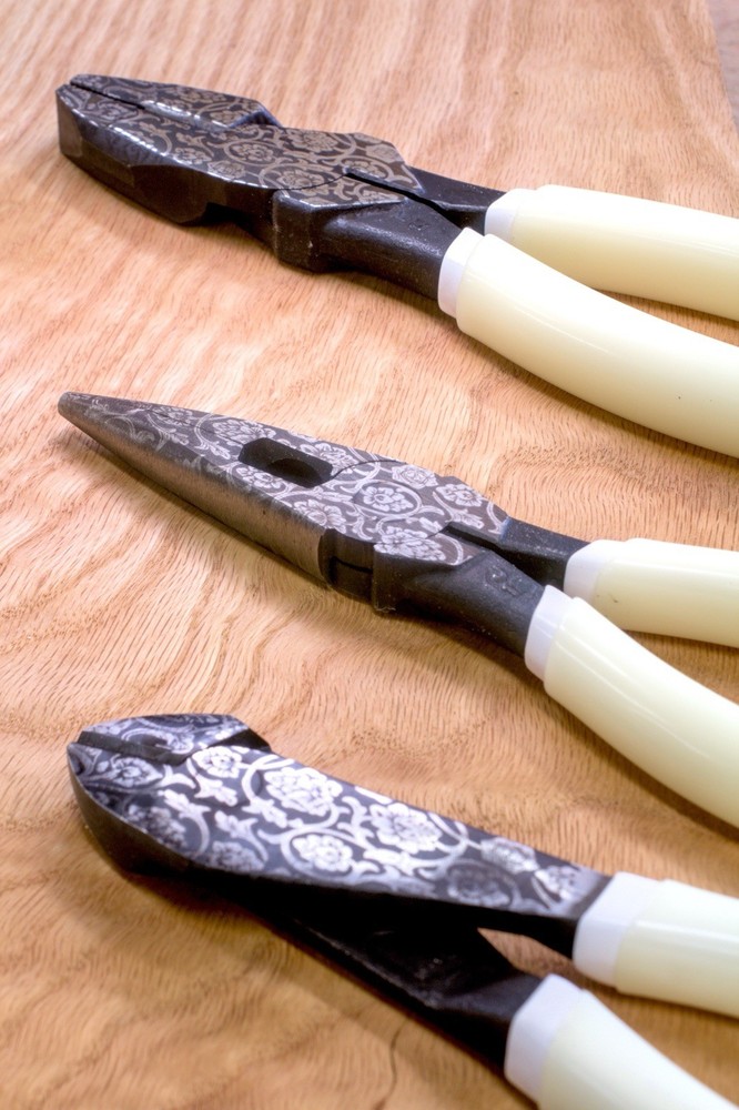 Klein Hi-Viz Lineman Pliers CUSTOM ENGRAVING ( Leaf Pattern)
