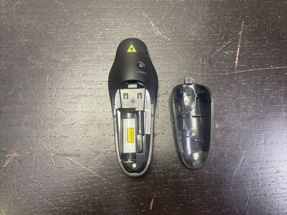 Targus AMP16US Wireless Presenter With Pointer