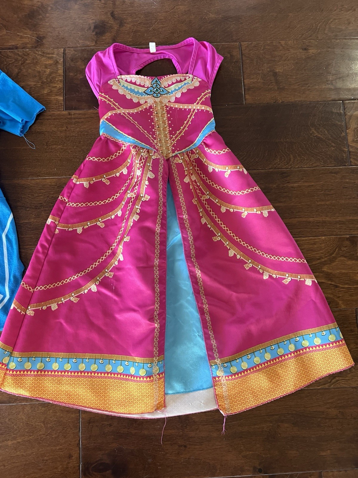 Disney, Bluey Little Girls Costume/Dress Up/play Dresses Lot Of 3 Size 5 To 6X