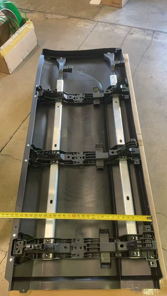 Rear Side Panel with Bracket Left Driver Side For Peterbilt 579 2023+