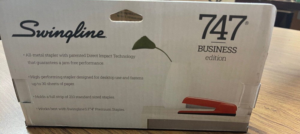 Swingline 747 Desktop Stapler, 30-Sheet