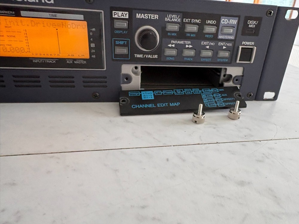 Roland VSR880
