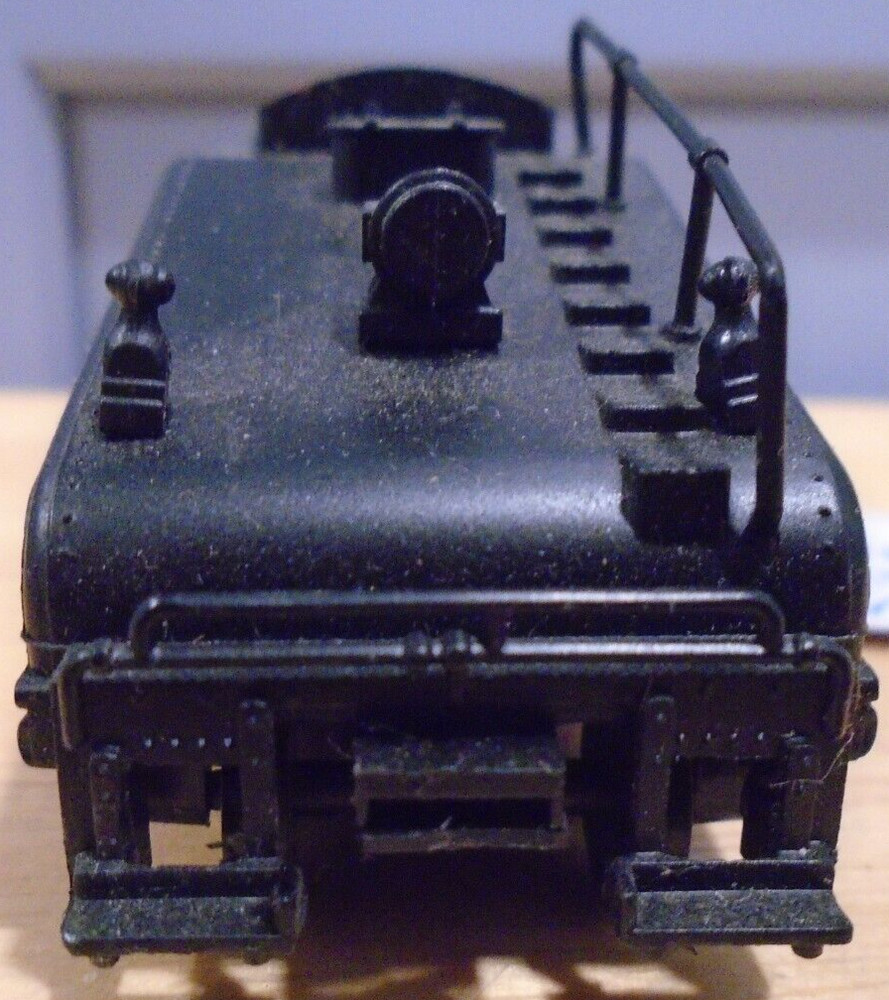 BACHMANN HO SCALE #2126 SLOPE BACK TENDER NEEDS NEW DRAWBAR