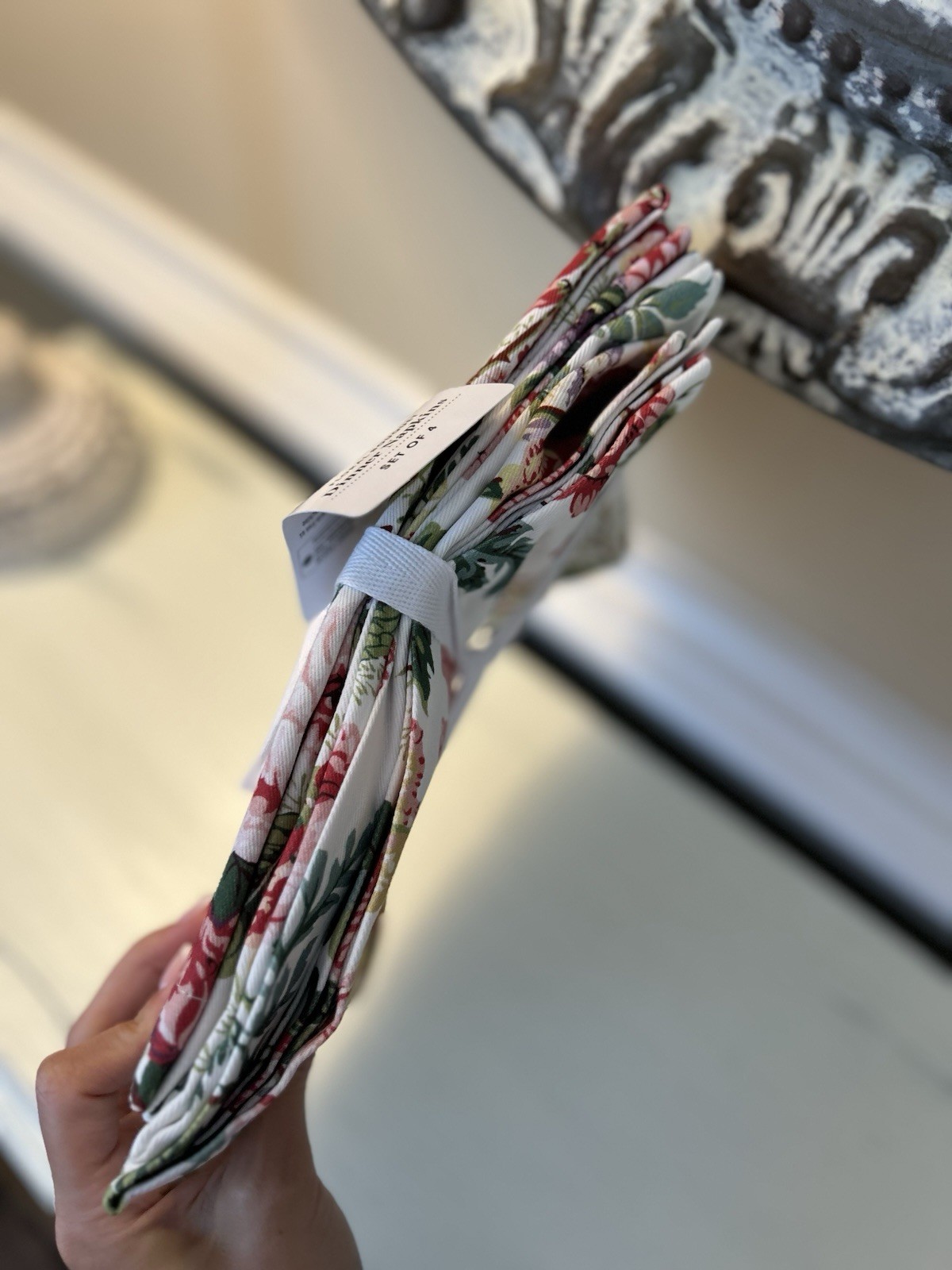 Williams Sonoma Floral Bouquet Dinner Napkins (4) NWT OB