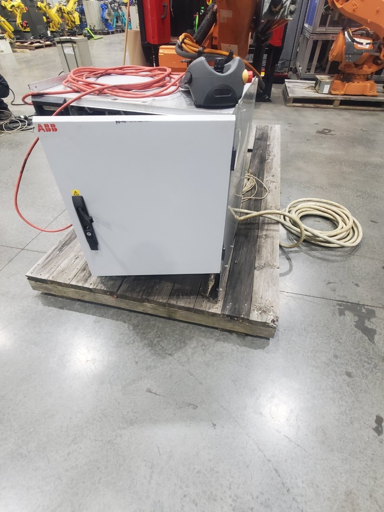 ABB IRB 6640 Industrial Robot With IRC5 Controller